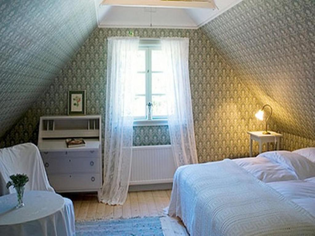 Vildrosor & Hoens Hagstad Kamer foto