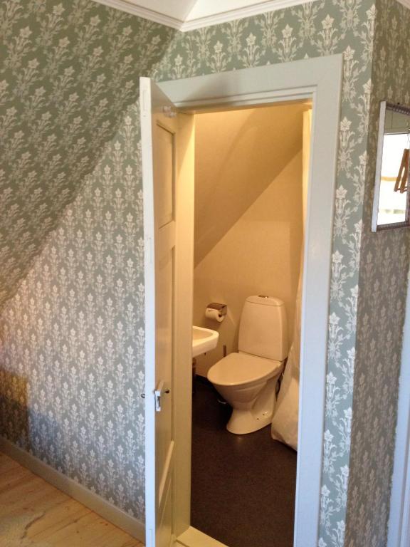 Vildrosor & Hoens Hagstad Kamer foto